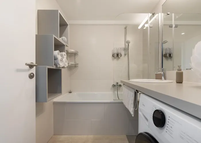 Luxurious Living With Beautiful Terrace Apartman