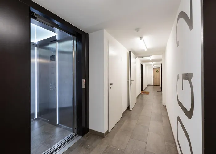 Luxurious Living With Beautiful Terrace Apartman *