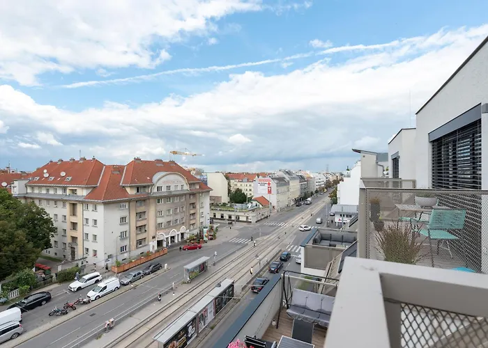 Luxurious Living With Beautiful Terrace Apartman