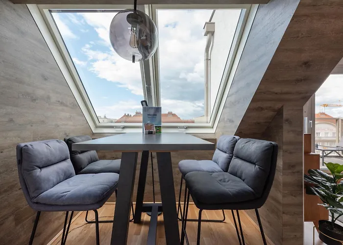 Luxurious Living With Beautiful Terrace Apartman Bécs